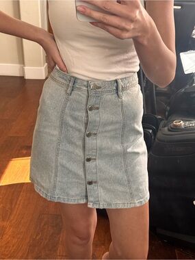 H & M Light Wash Denim Mini Skirt